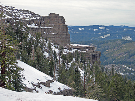 Image of convoluted rocks on north side of ridge