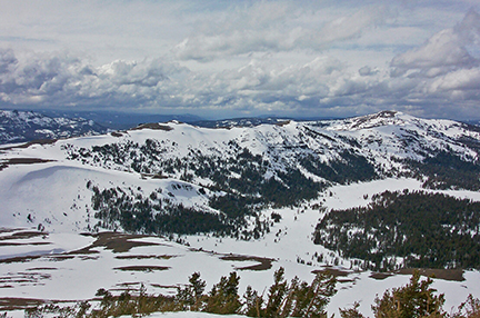 Image from Red Lake Peak of ridge with Little Round Top at far right.