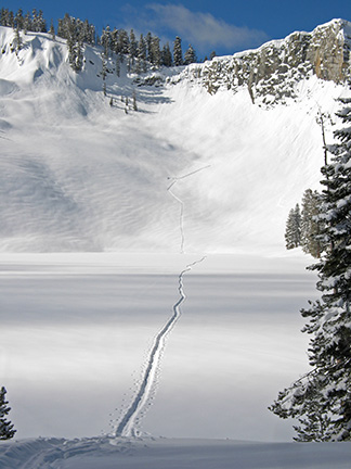 Image of Ostrander Lake and Horse Ridge